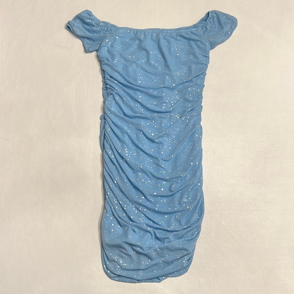 Light Blue Off-Shoulder Bodycon Dress - Picture 3 of 8